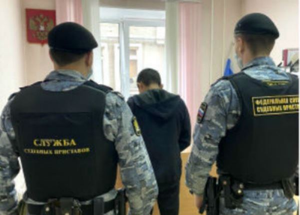 Побег от пристава не удался 