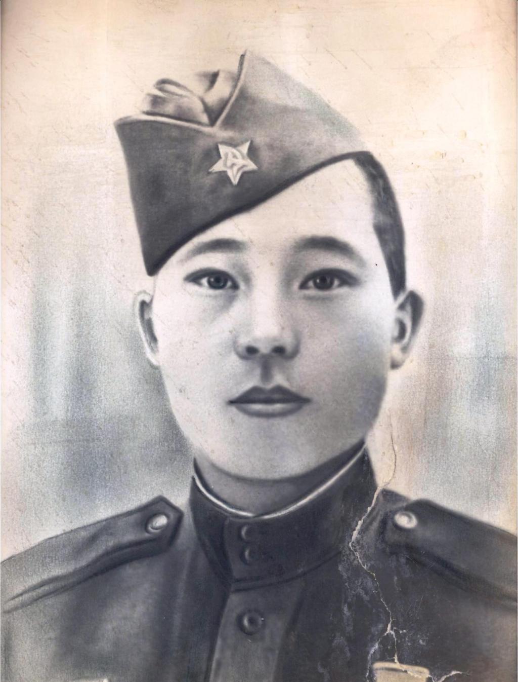 «Герои никогда не умирают, герои в нашей памяти живут…»