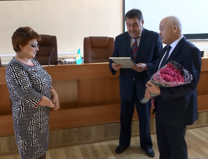 Благодарность за добросовестный труд и большой вклад в развитие Аскизского района