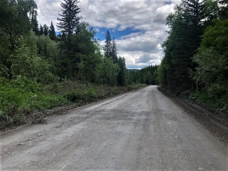 Реконструкция автомобильной дороги в рамках нацпроекта,  ведущей к спортивному объекту