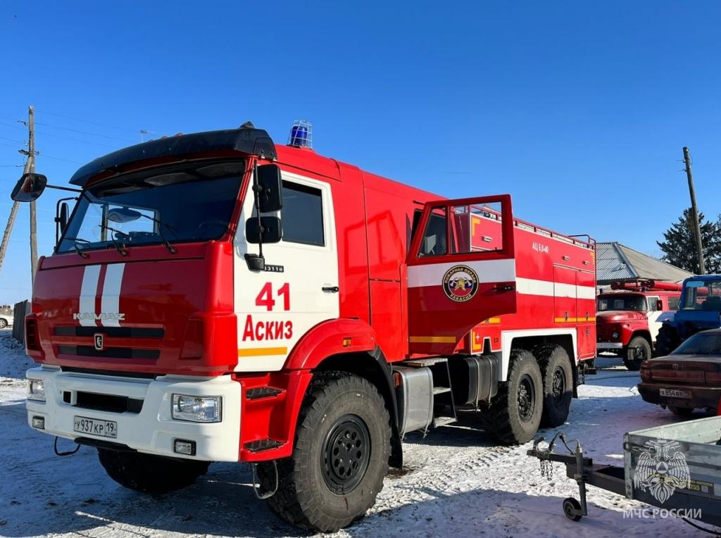 В Аскизском районе замкнувшая насосная станция стала причиной пожара в подполье дома