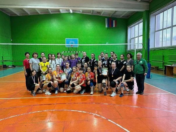 Команда девушек Аскизского района заняла 2 место.