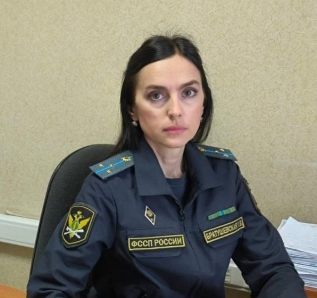  Судебный пристав помогла пенсионерке вернуть долг в 1 млн.  рублей