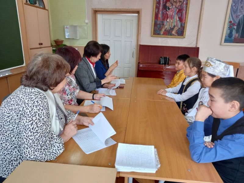 В Хакасии выбирают пятиклассников с лучшим знанием хакасского языка