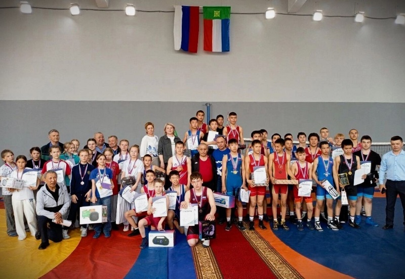  Успехи юных спортсменов на республиканском турнире по вольной борьбе! 