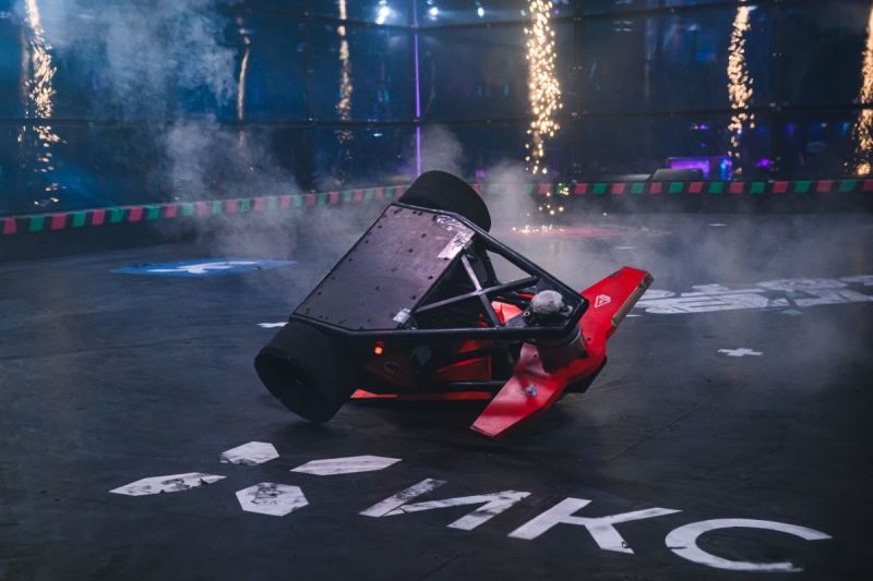 Жители Хакасии могут посмотреть технологическую битву роботов