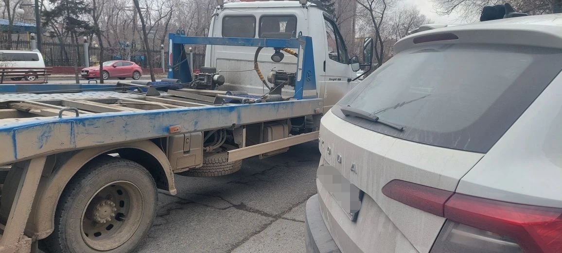 Чтобы не лишиться внедорожника, жительница Хакасии выплатила все долги